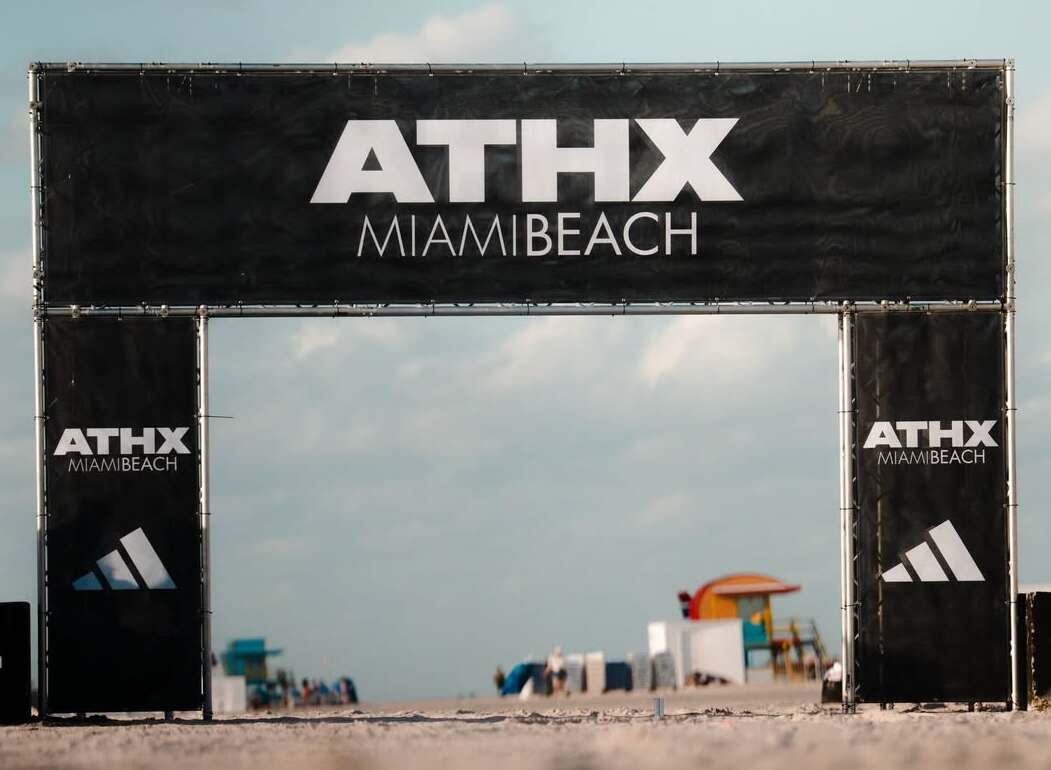 Illustration : Le champion d'Amérique HYROX performe sur ATHX